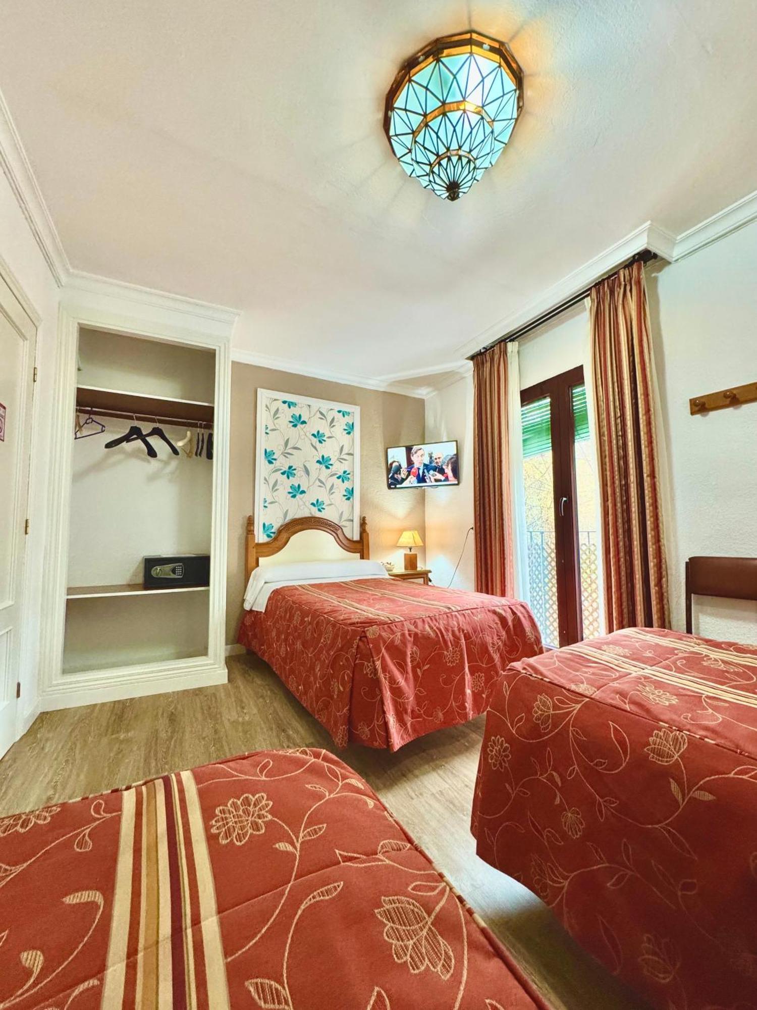 Pension Zurita Granada Exteriör bild