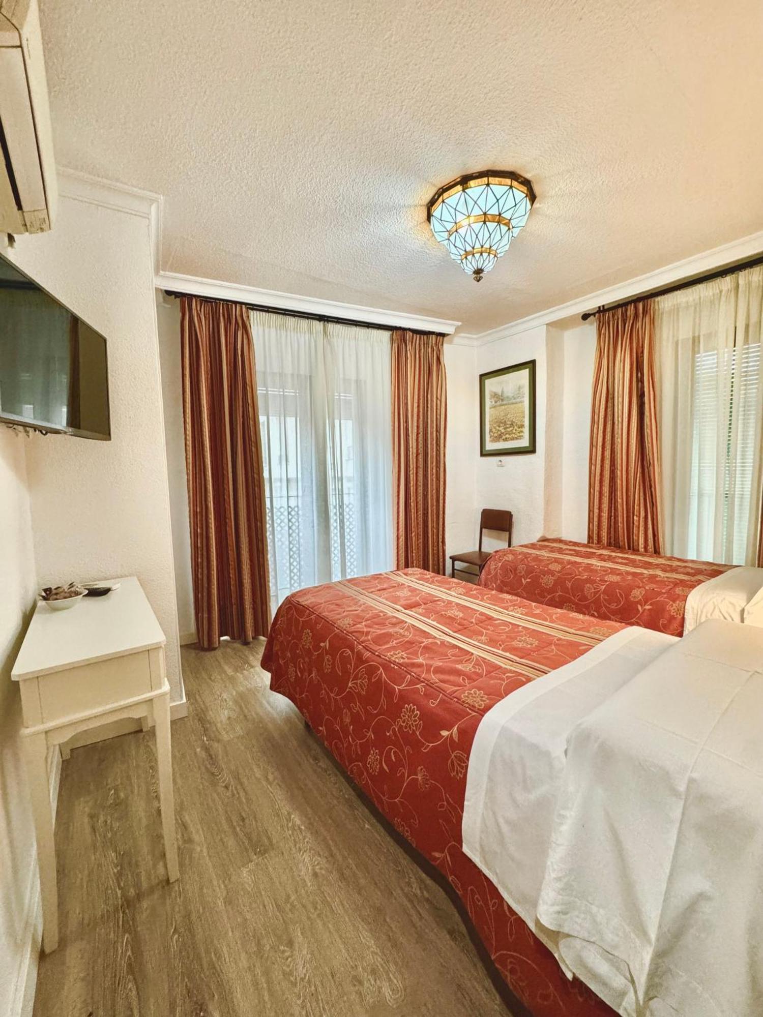 Pension Zurita Granada Exteriör bild