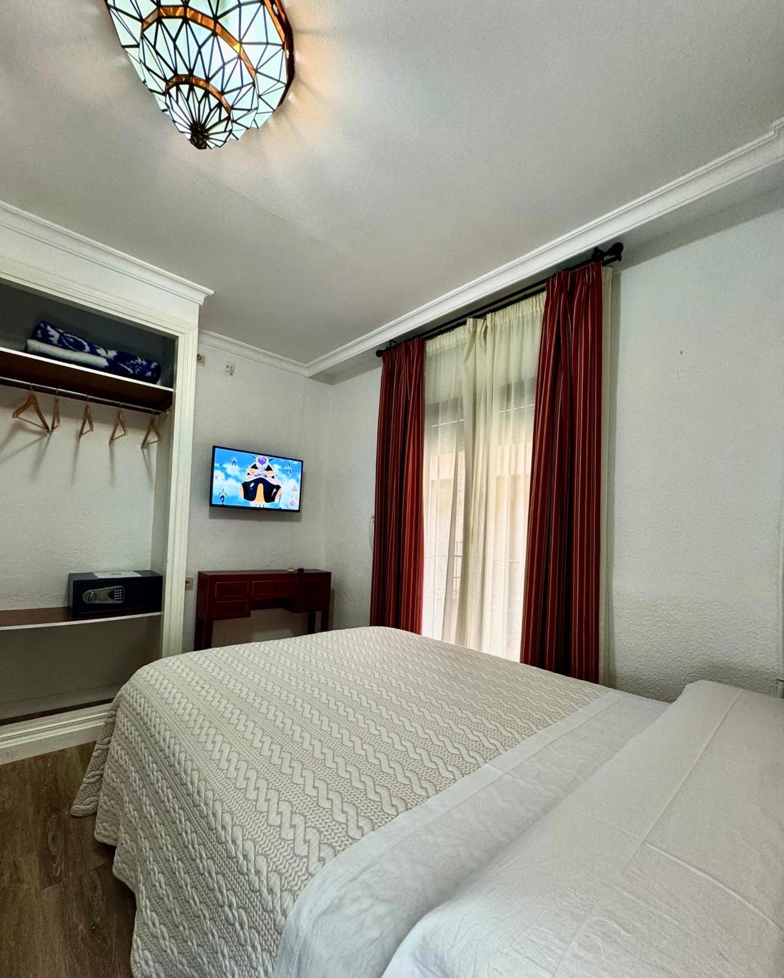 Pension Zurita Granada Exteriör bild