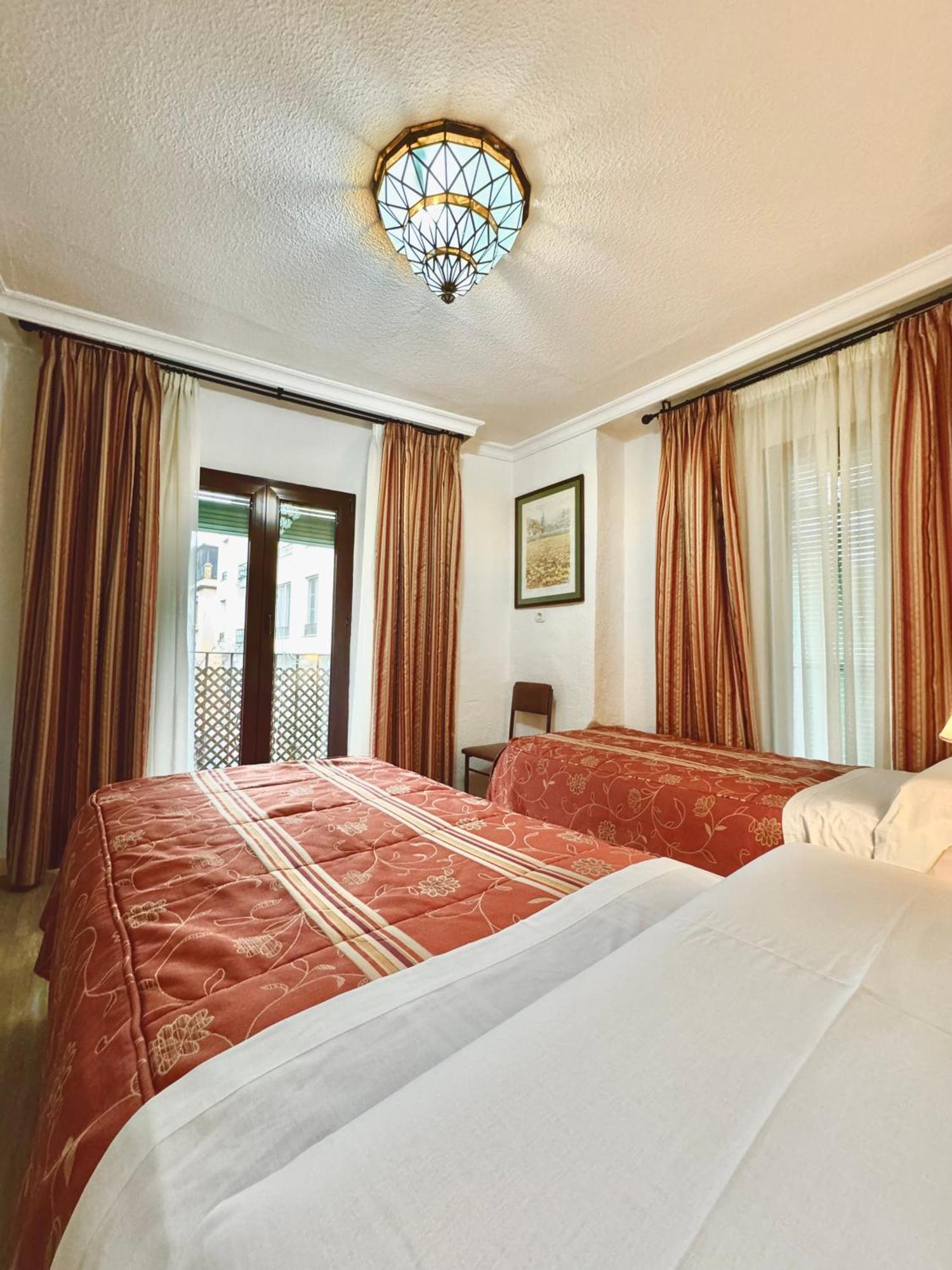 Pension Zurita Granada Exteriör bild