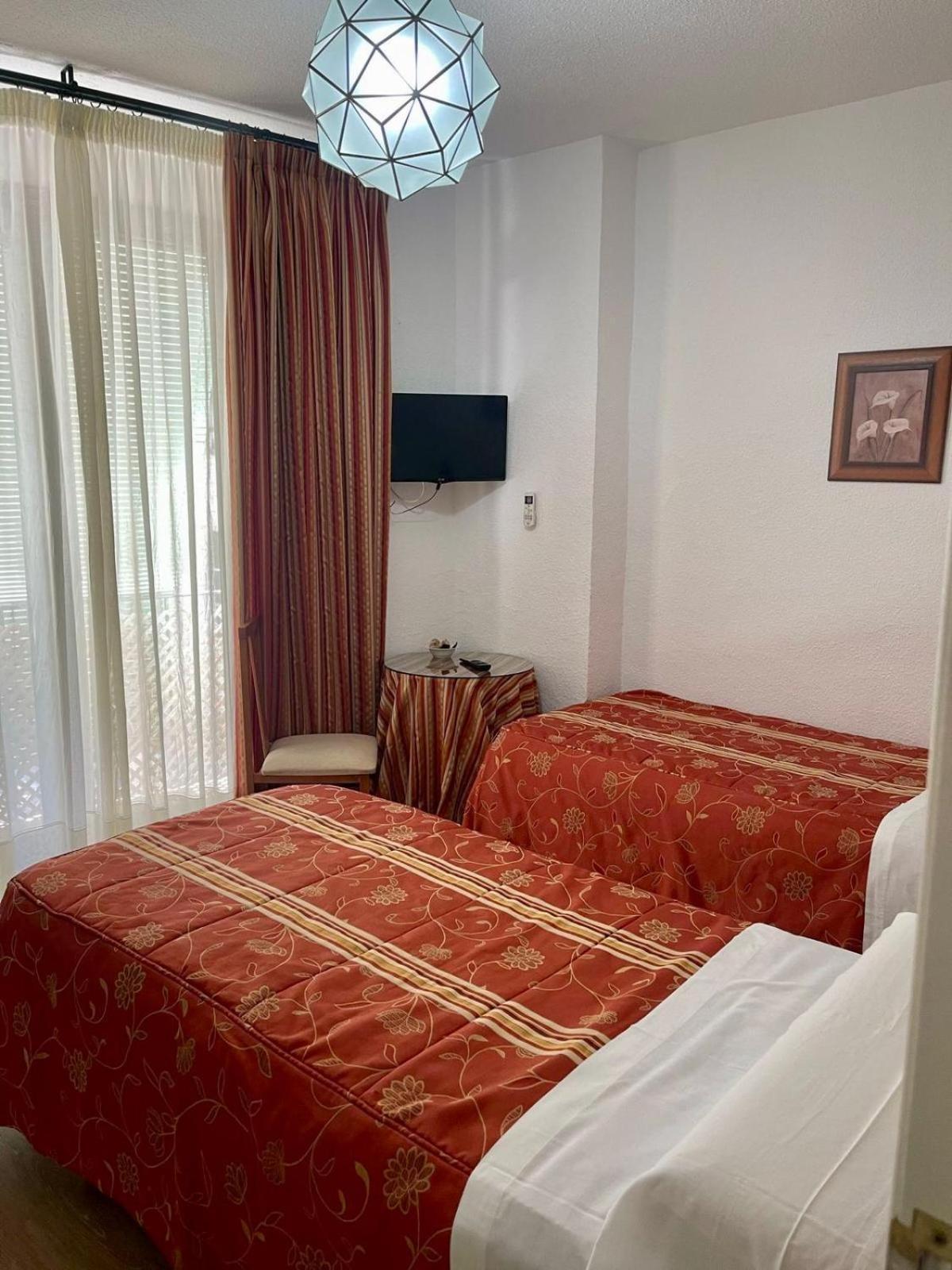 Pension Zurita Granada Exteriör bild