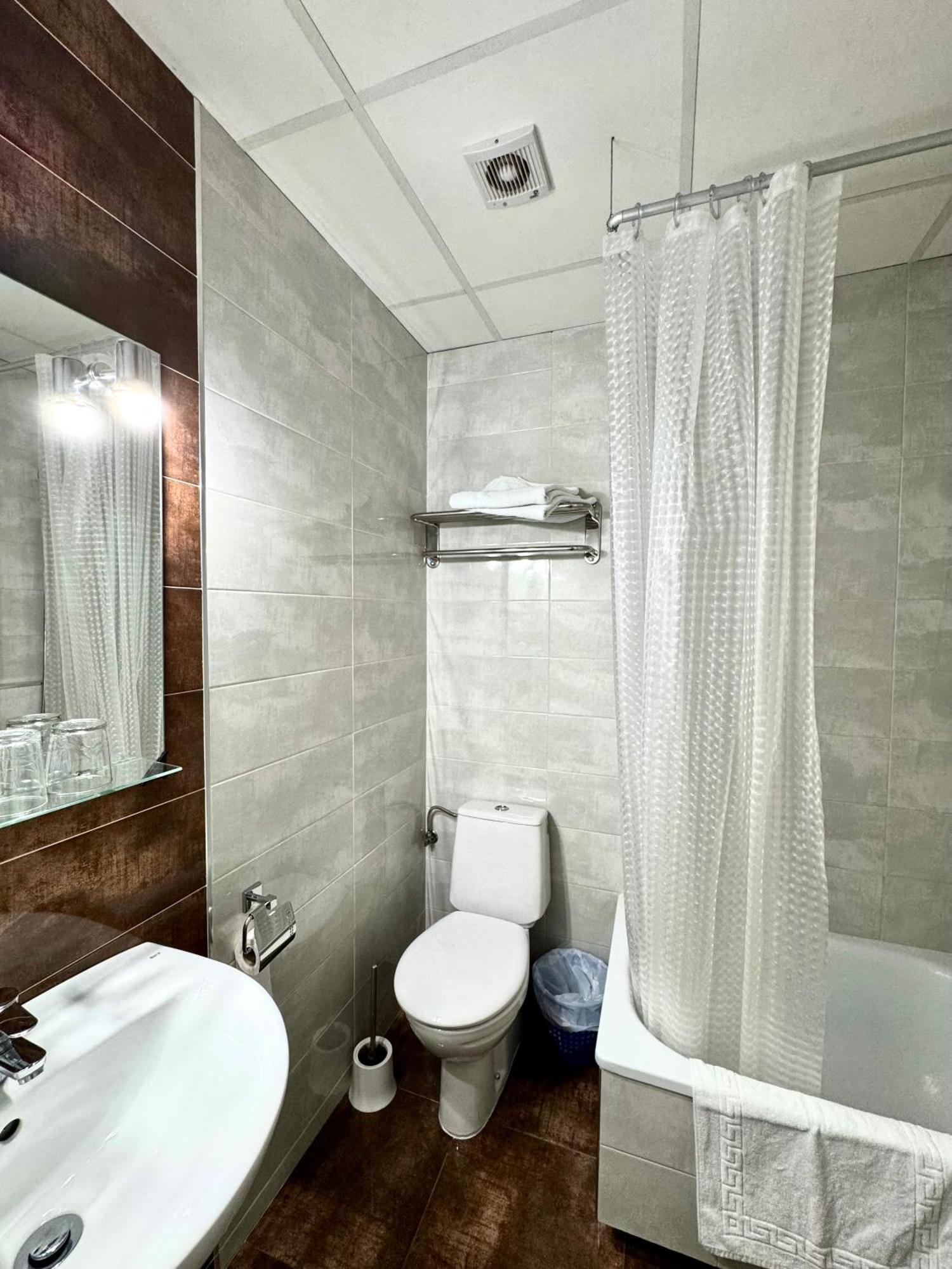 Pension Zurita Granada Exteriör bild