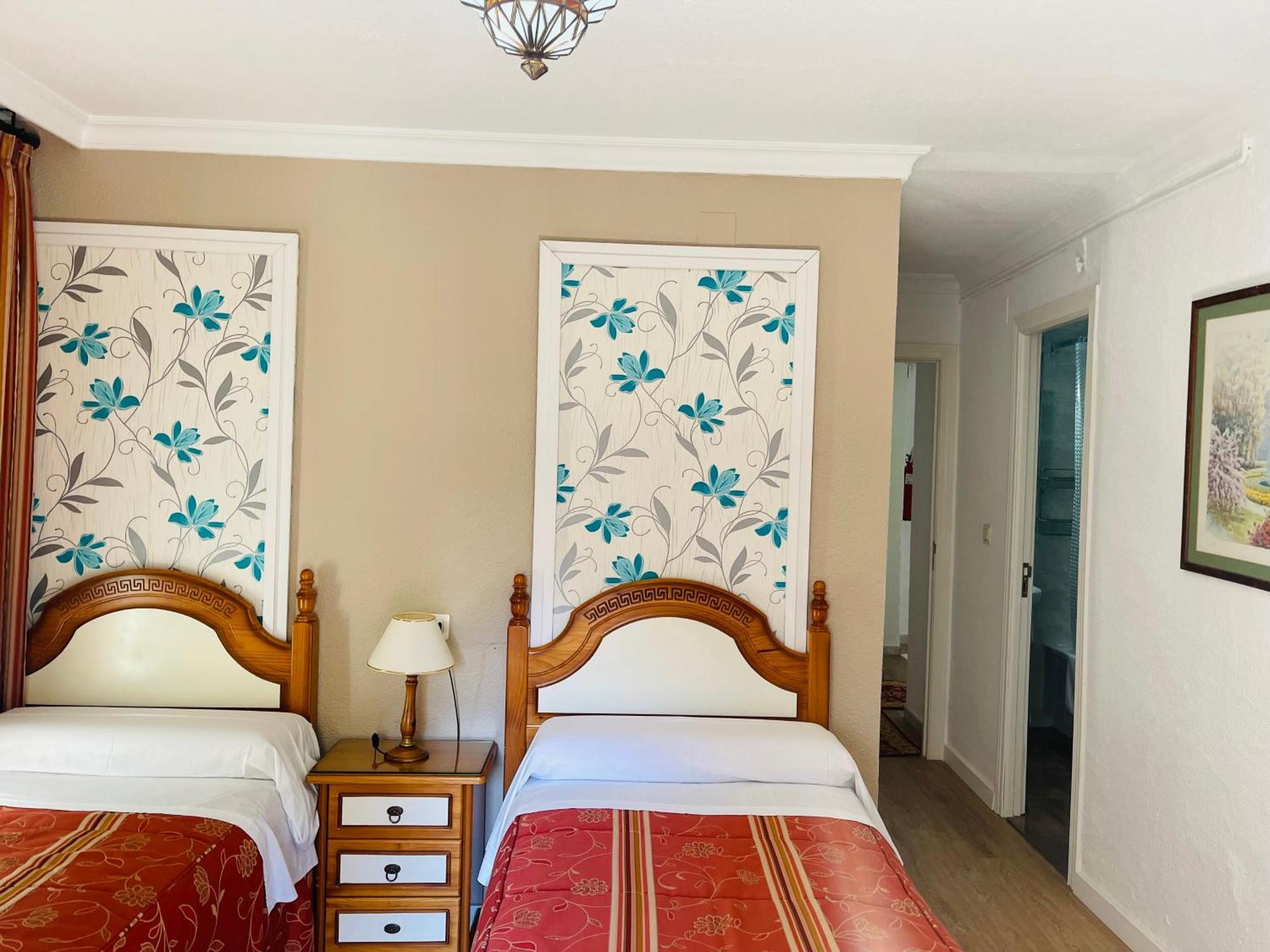 Pension Zurita Granada Exteriör bild
