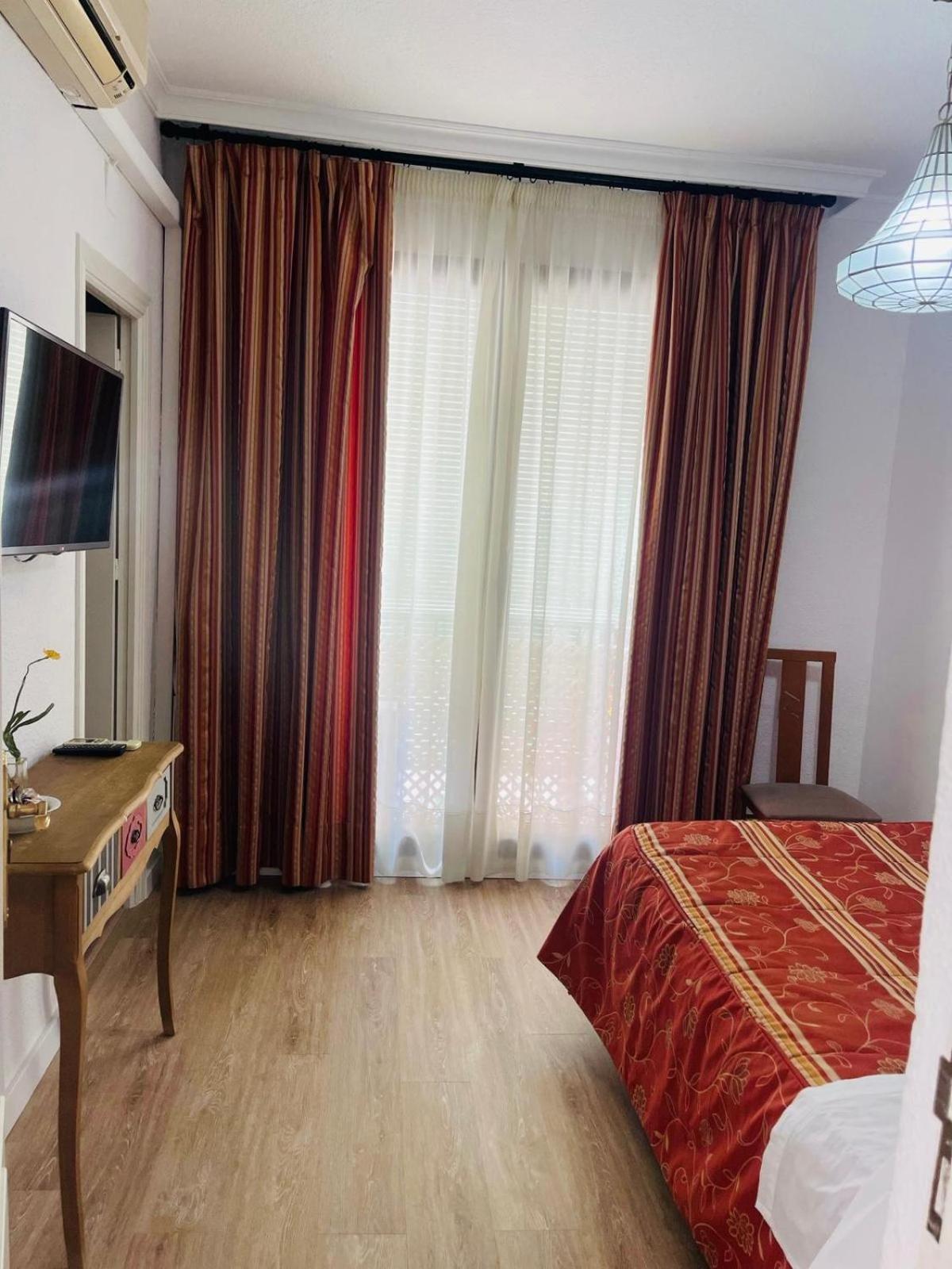 Pension Zurita Granada Exteriör bild