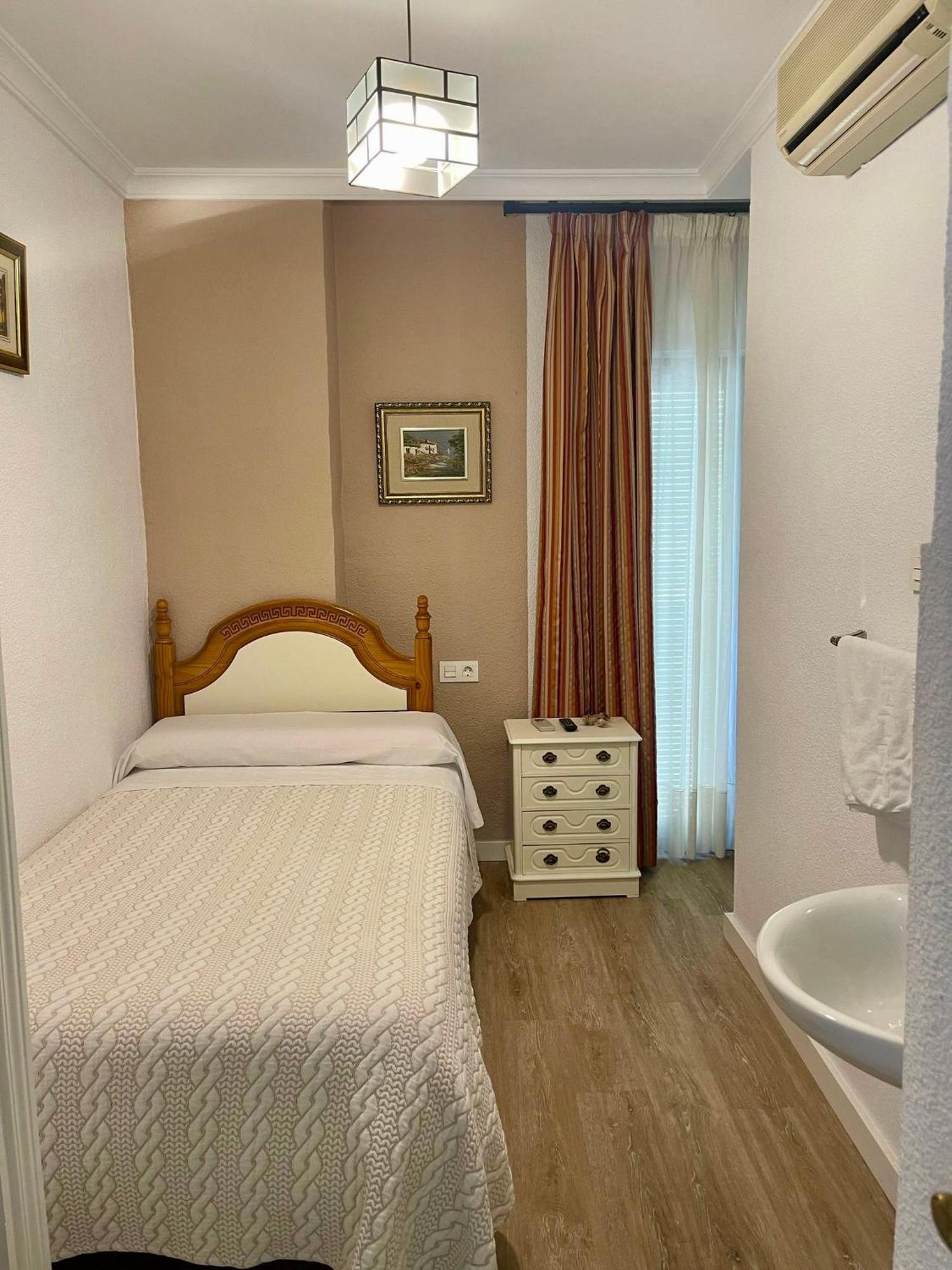 Pension Zurita Granada Exteriör bild