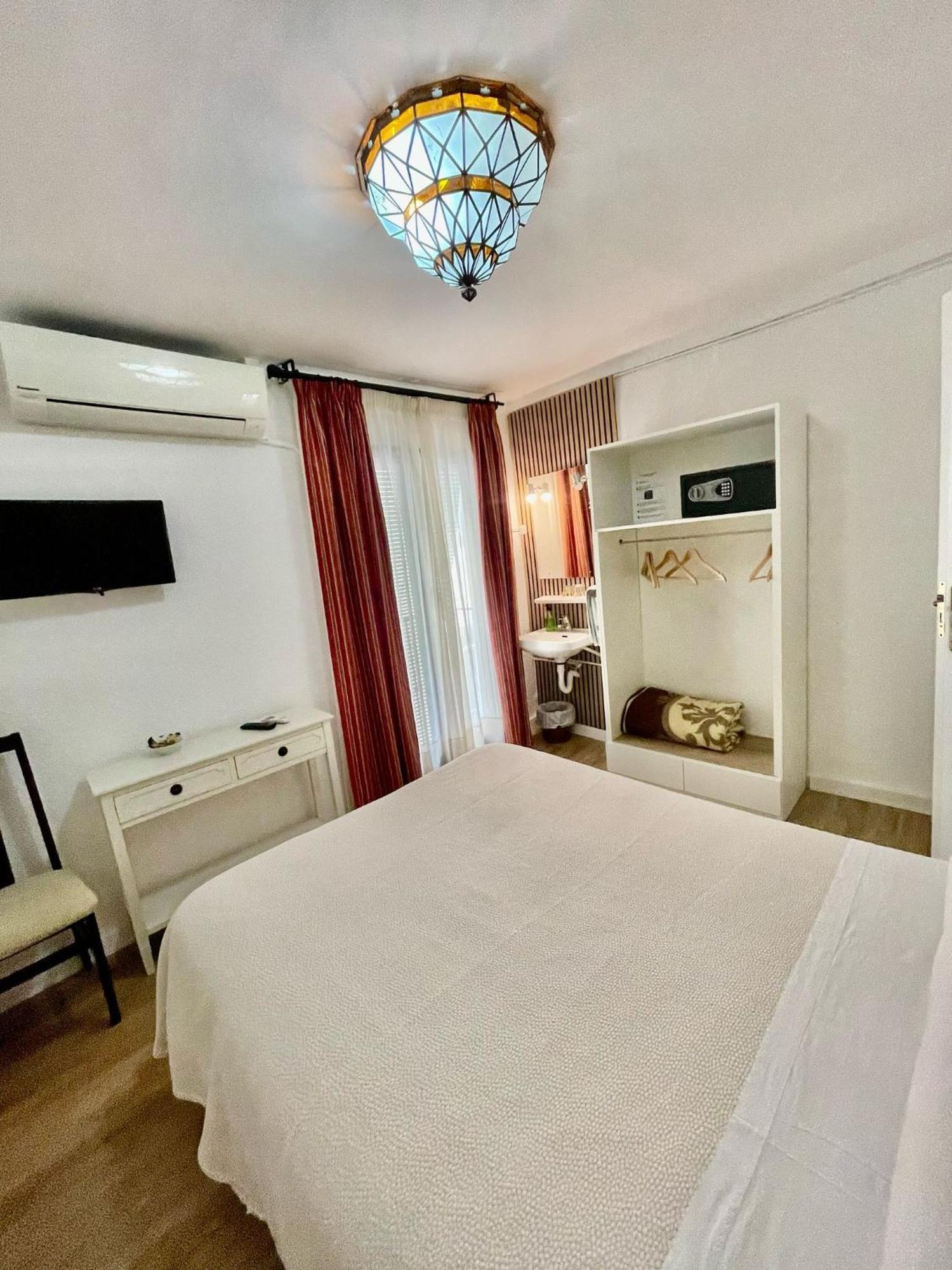 Pension Zurita Granada Exteriör bild